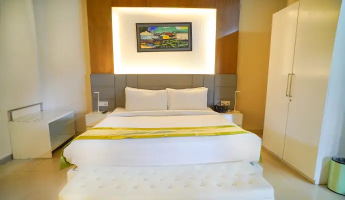 Features & Amenities