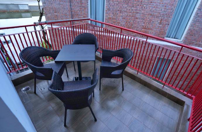 Features & Amenities